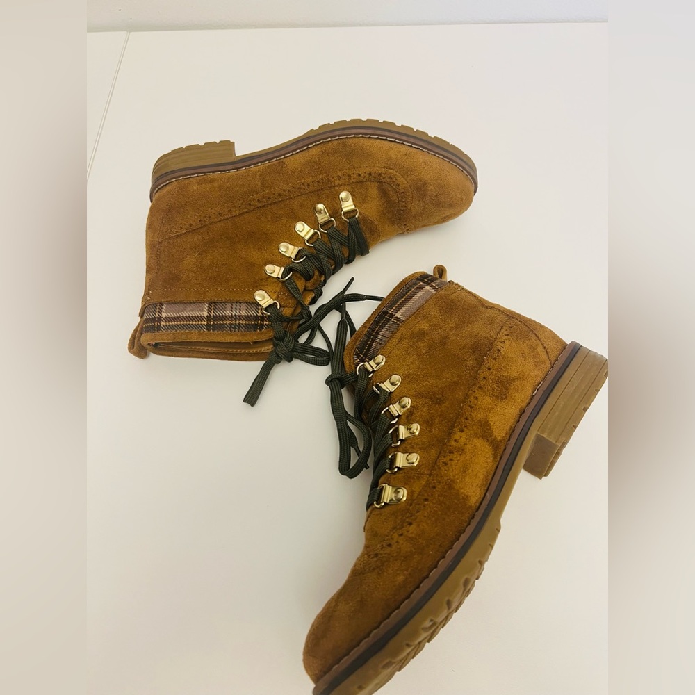 Tommy Hilfiger Women's Ollia Booties Size 7M - Great Condition